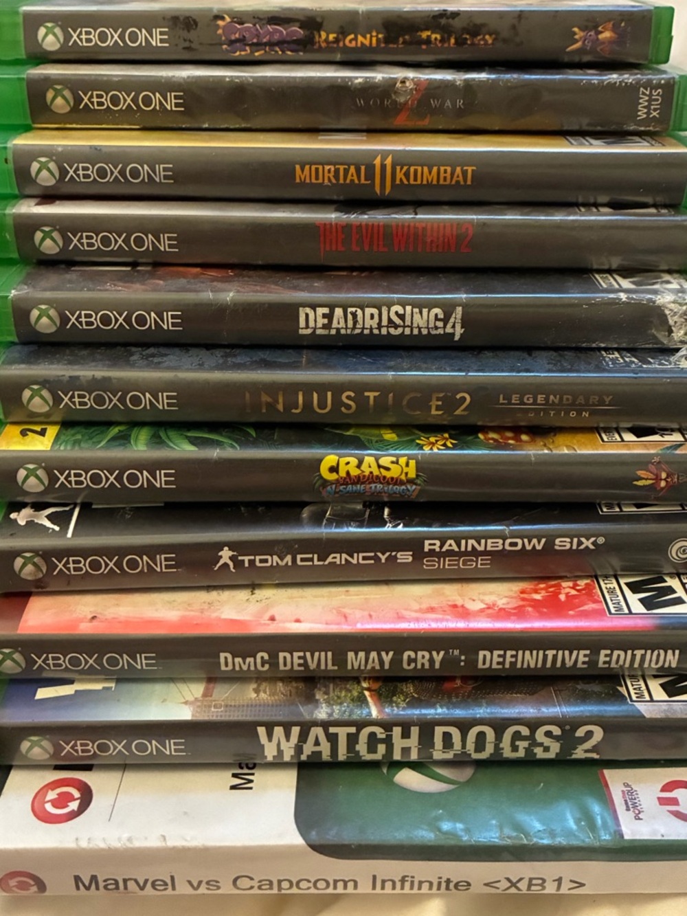 11 Used Xbox games Great Condition - Also includes this white controller.